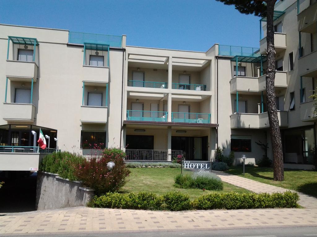 Flora Marina Di Bibbona