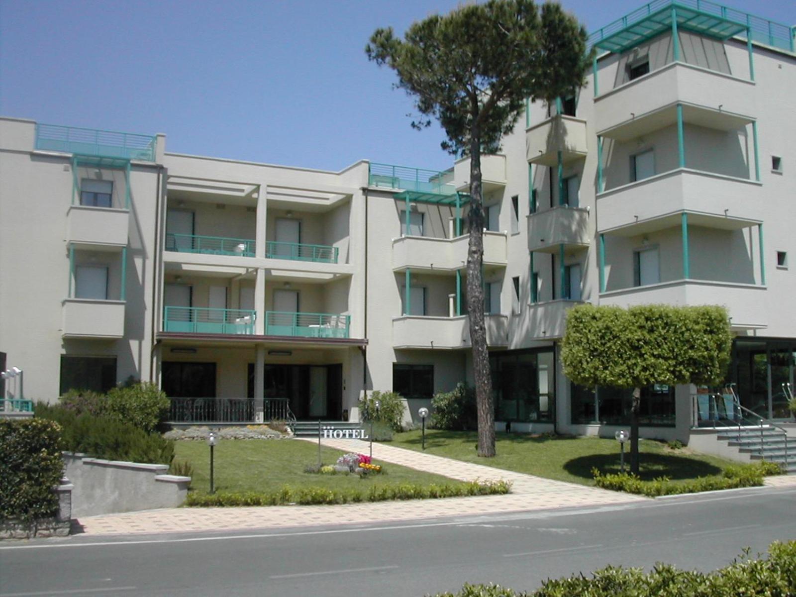 Hotel Flora